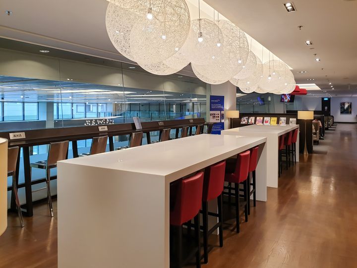 Seating in the British Airways Singapore Lounge